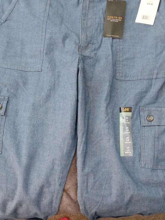 Lee Pants - Lee Indigo Cargo Capri Pants with Patch Pockets